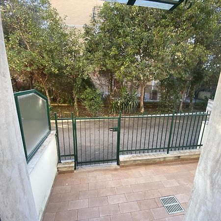 Appartamento Moderno A 15 Minuti Dal Centro Di Roma المظهر الخارجي الصورة